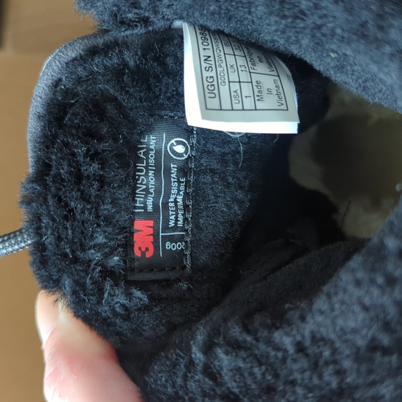 UGG K Butte II CR Winter Boots, Kids Size 13, Black NIB - Picture 4 of 9